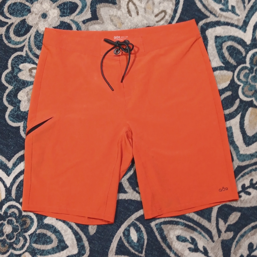 QOR mens athletic shorts sz 36